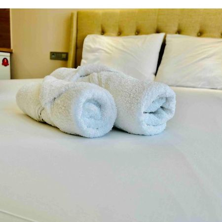 Port Twins Suites No2 Пирей Экстерьер фото