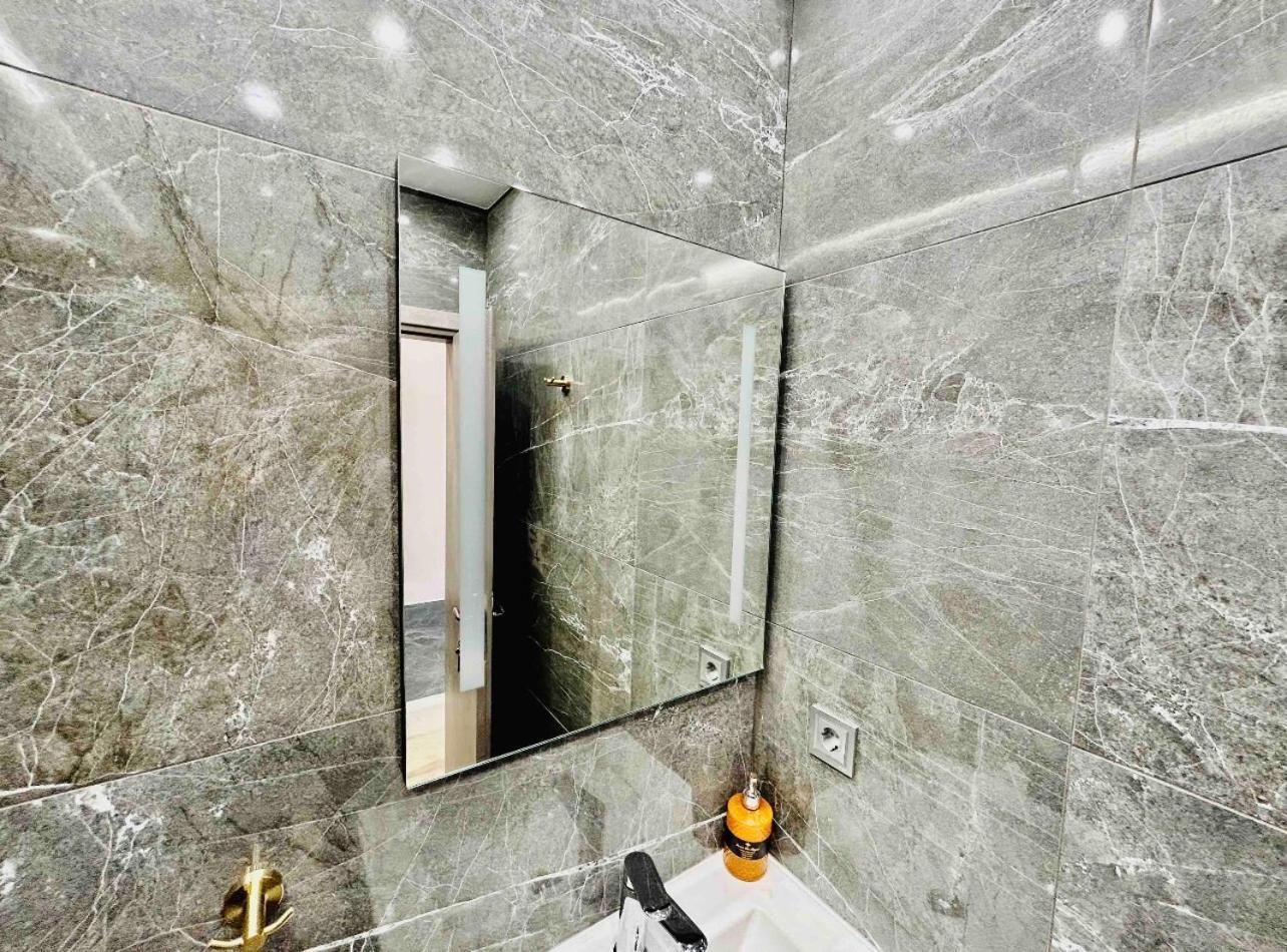 Port Twins Suites No2 Пирей Экстерьер фото